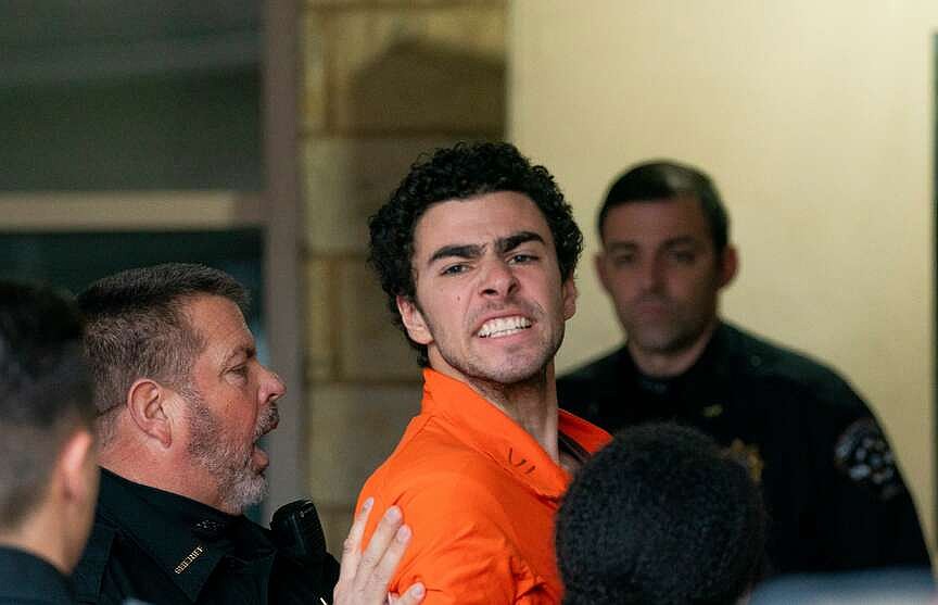 arkansasonline.com - MICHAEL R. SISAK, LARRY NEUMEISTER and JENNIFER PELTZ The Associated Press - Mangione pleads guilty to charges | Arkansas Democrat Gazette