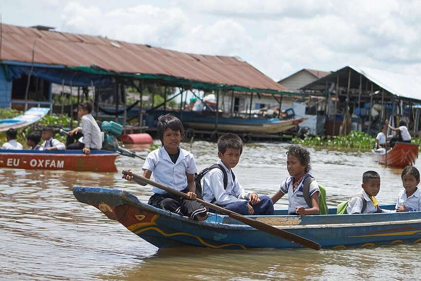 Effects of war risk children’s education