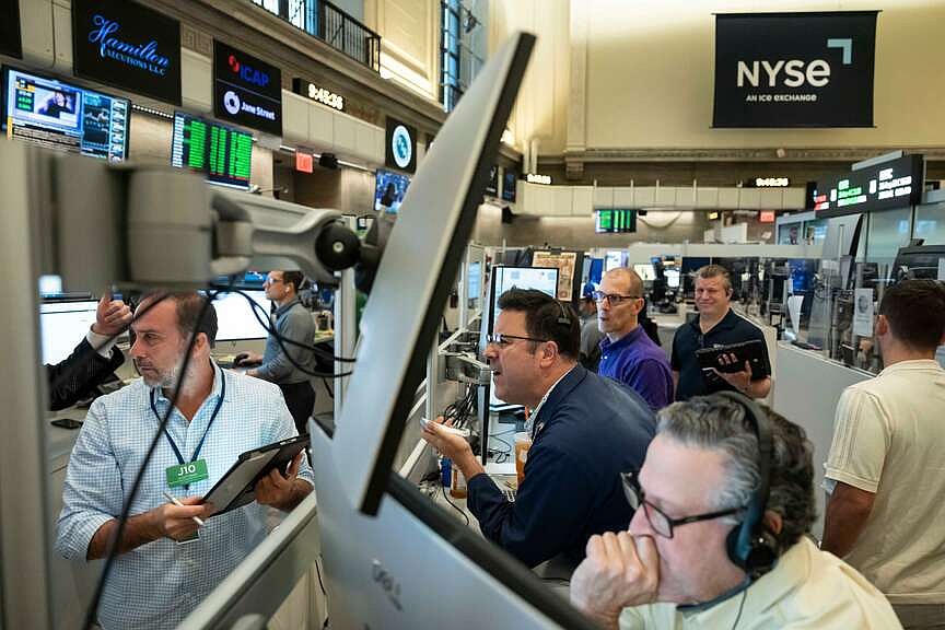arkansasonline.com - STAN CHOE The Associated Press - Stocks rise as volatile bond market adds pressure | Arkansas Democrat Gazette