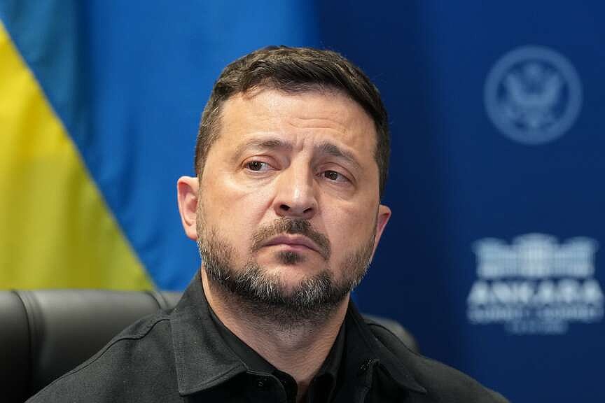 Zelenskyy calls defense minister’s actions misguided