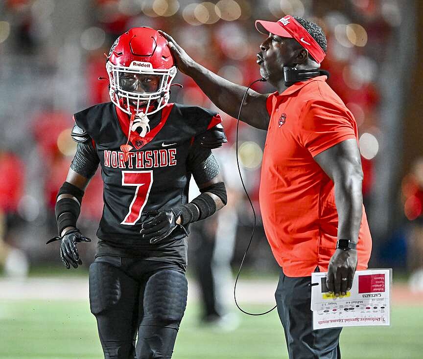 Former coach Felix Curry reaches $525,000 settlement with Fort Smith School District over his 2024 removal as Northsi...