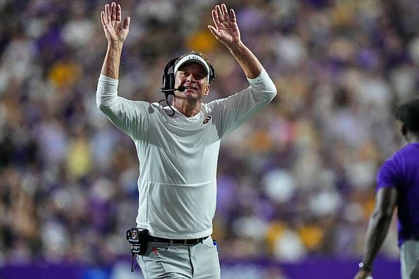 LSU lives up to the hype in Kiffin's debut | Arkansas Democrat Gazette