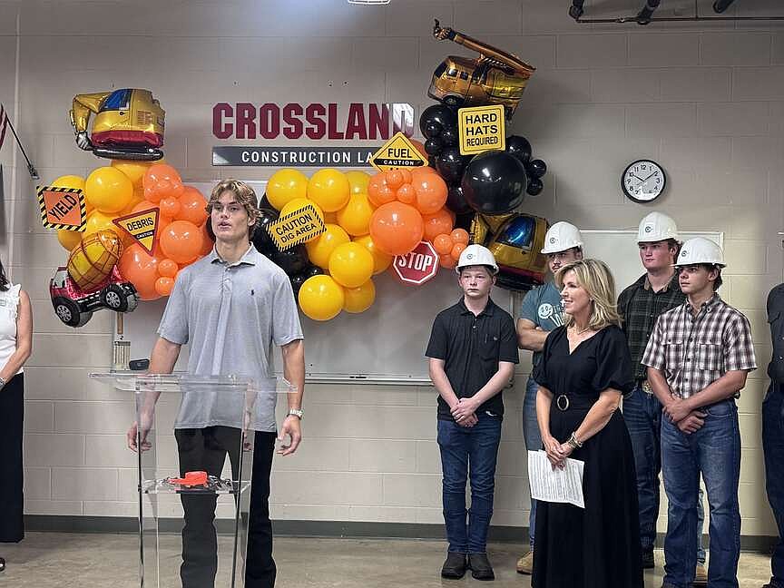 nwaonline.com - Miceala Morano - Building the future: Bentonville School District debuts construction lab in career and technical education push | Northwest Arkansas Democrat-Gazette