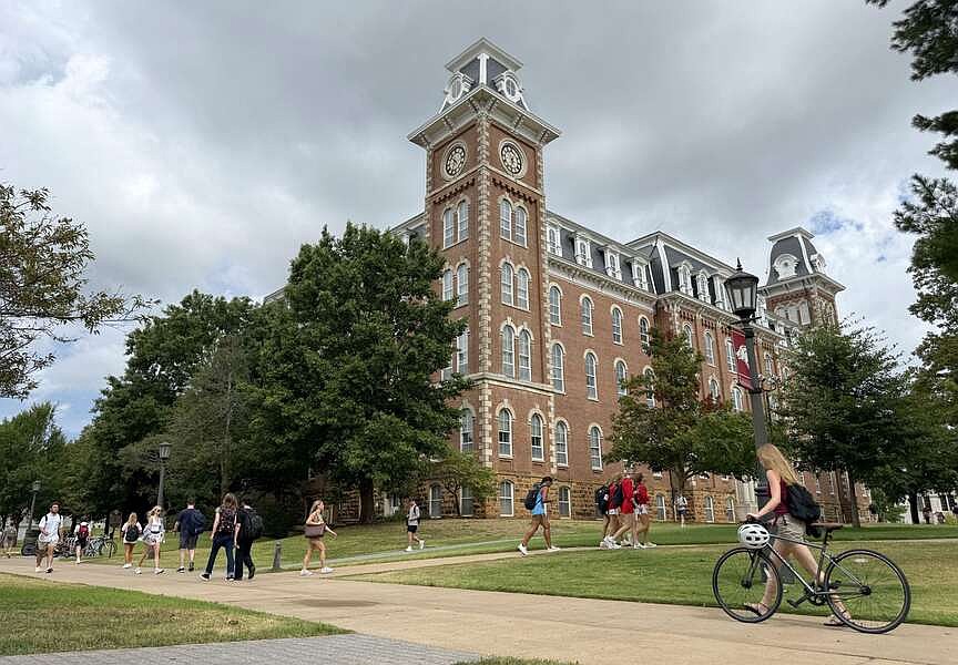 University of Arkansas reports record number of freshman with highest average GPA in school history | Northwest Arkansas Democrat-Gazette