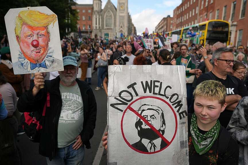 Trump weighs in on Irish unity during visit