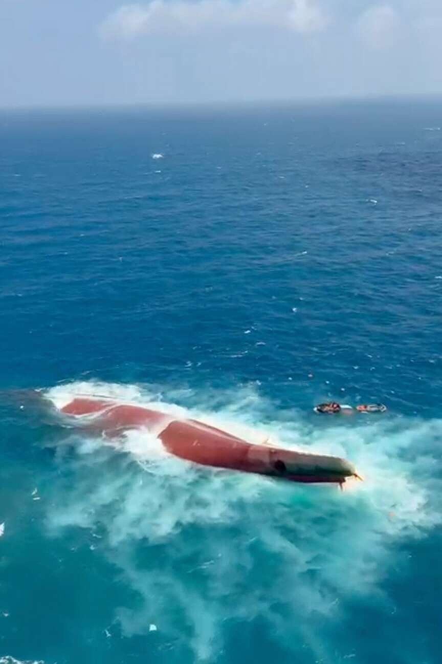 Rescuers deployed to shipwreck in Indonesia