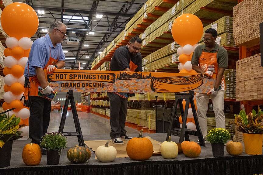 WATCH | Home Depot makes grand opening in Hot Springs