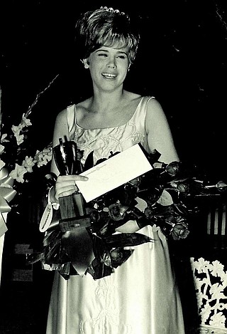 Maneen R.G. Riley