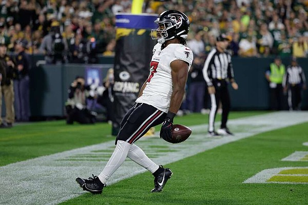Bijan Robinson runs roughshod over the Packers as the Falcons breeze to a 35-14 victory | Arkansas Democrat Gazette