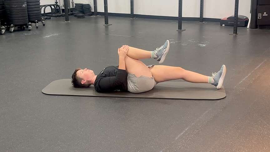 MASTER CLASS: Single Knee Hug a pain management strategy