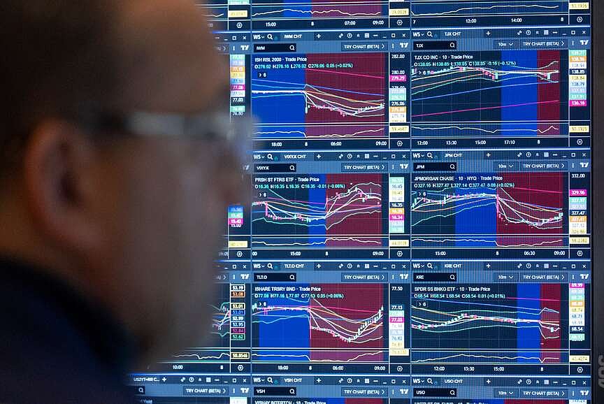 arkansasonline.com - STAN CHOE The Associated Press - US stock market finishes out week on a high note | Arkansas Democrat Gazette