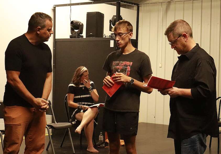 APT returns to stage with dramedy about the minds we live in