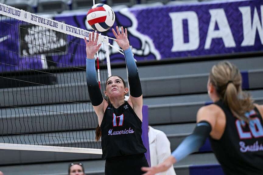 Cofey, McCain help Mavs secure post-season berth