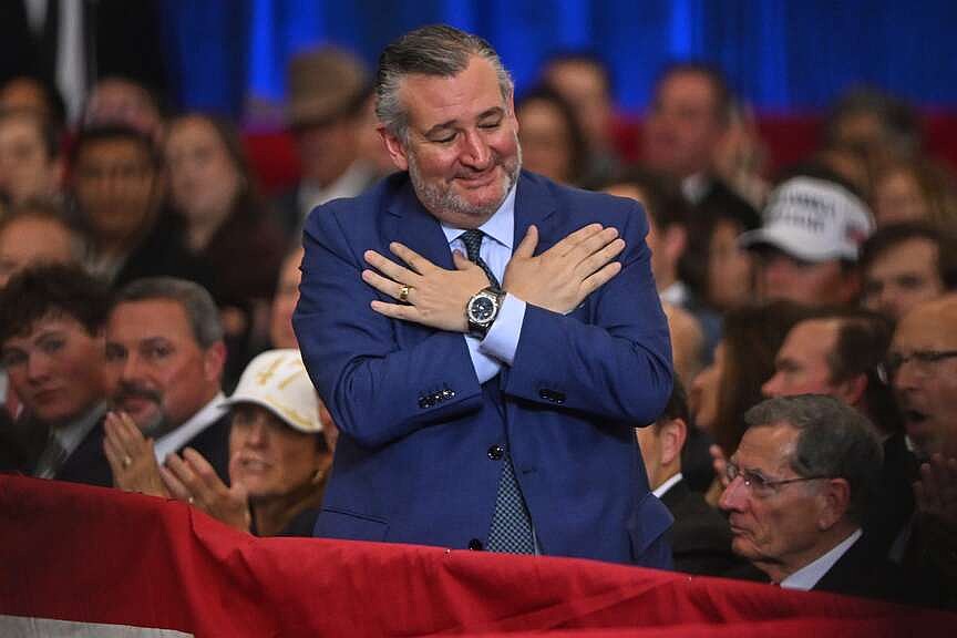 Trump rallies for GOP in Texas visit