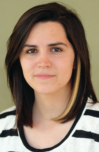 Intern joins newspaper staff