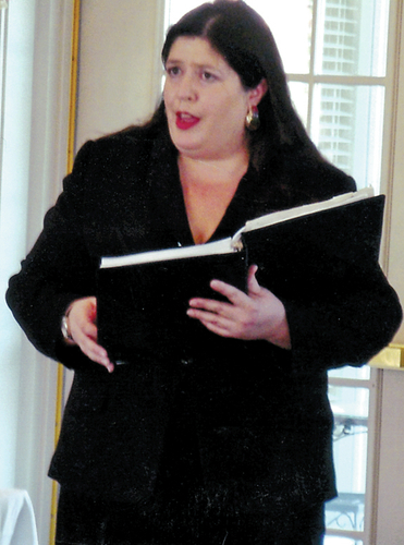 Heidi Gordon presents musical program during recent DAR meeting