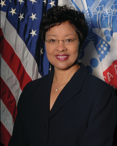 Debbie Littleton-Paylor named Federal Woman of the Year