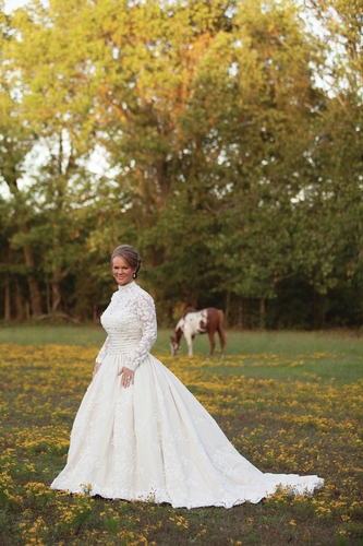Jana Howard and Robert Jones exchange wedding vows