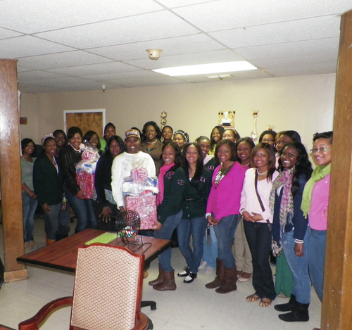 AKA debutantes visit Arkansas Convalescent Center