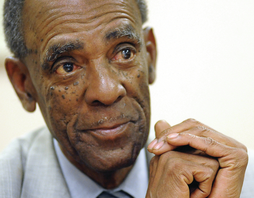 Helping others is Larnell Davis’ RX