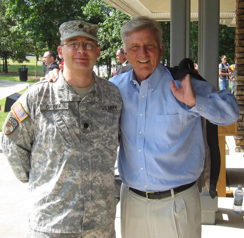 Governor greets soldier