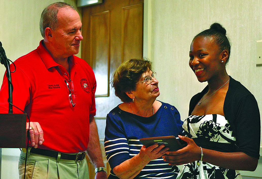 Reception honors valedictorians, salutatorians