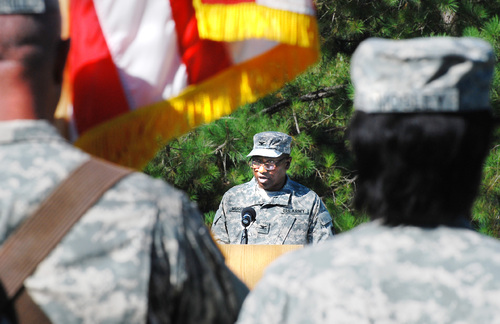 Arsenal changes commanders in Tuesday ceremony