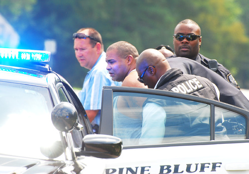 Burglary suspect uses Robey campus as getaway path, police say