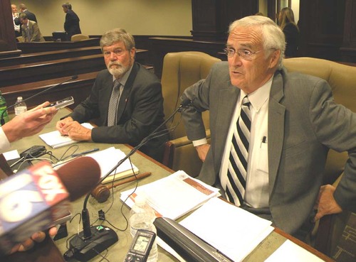 Lawmakers subpoena state treasurer over critical audit