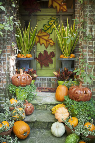 Packing a decorative punch with pumpkins