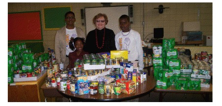 Cheney students make food donation