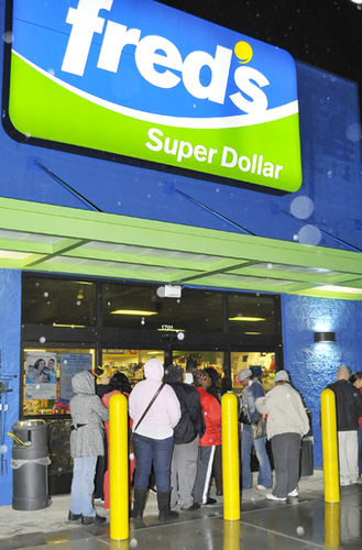 Area retailers see large Black Friday crowds