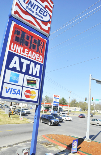 Area gas prices drop below $3 per gallon mark