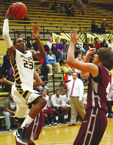 Goins gets it going for Wildcats