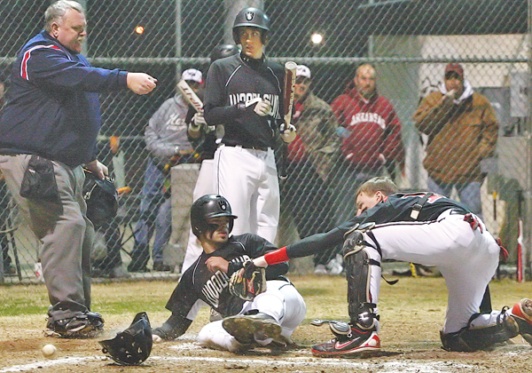 Zuber prevails in pitcher’s duel