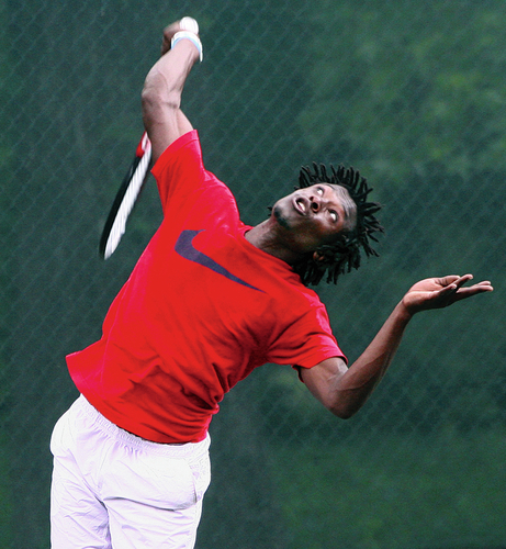 Top 4 seeds advance in Classic