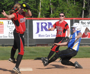 Lady Dogs win