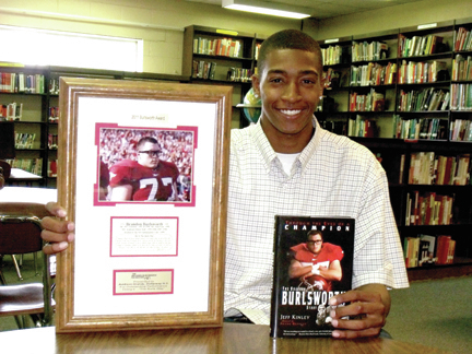 Grandy receives Burlsworth Award