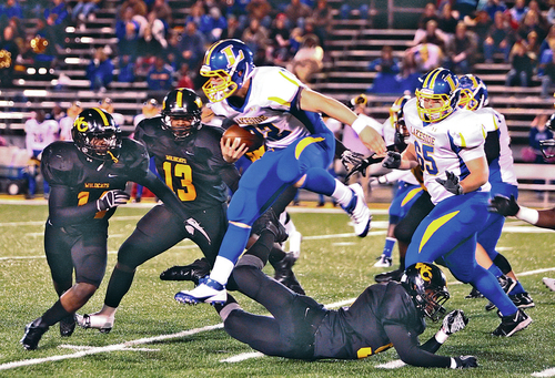 Wildcats fumble 7 times, blow 21-0 lead in upset