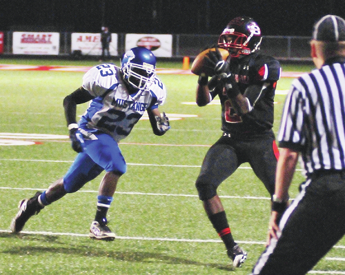 Bulldogs ride out Mustangs