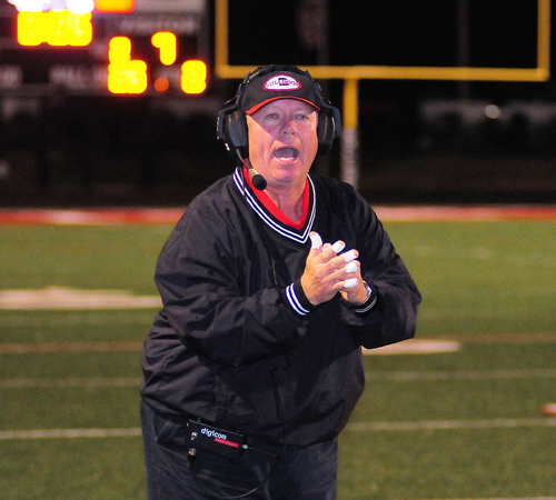 Preps Notebook: Bulldogs look forward to visiting Bruins