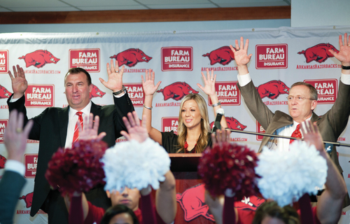 Bielema on Board: Former pig farmer introduced as Hogs’ leader