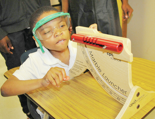Dollarway High School Science Night: Fun for the whole family