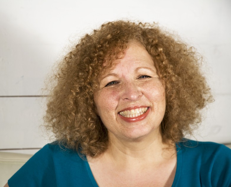 Laura Castoro to be honored