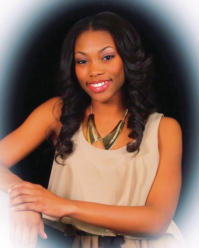 Alpha Kappa Alpha awards scholarships to four local students