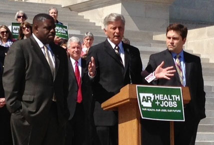 Beebe calls for legislative cooperation on Medicaid issue