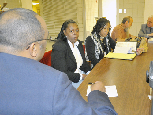 Senator’s staffers manning mobile office give constituents assistance