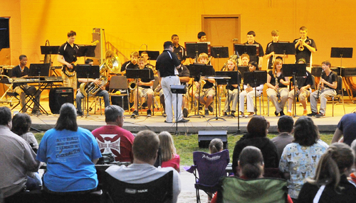 SWEET SOUNDS: WH band presents concert in the park