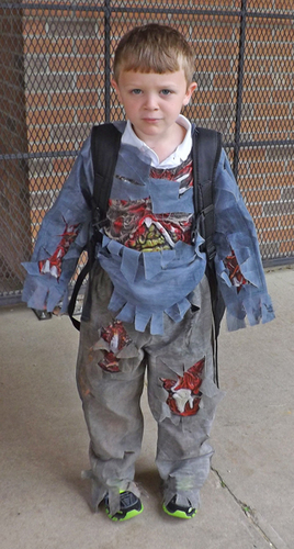 Edgewood students dress up as book characters