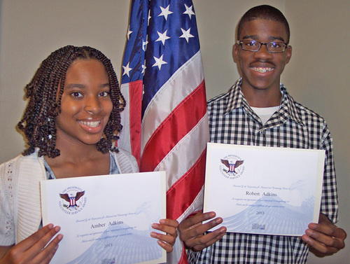Student volunteers awarded scholarships